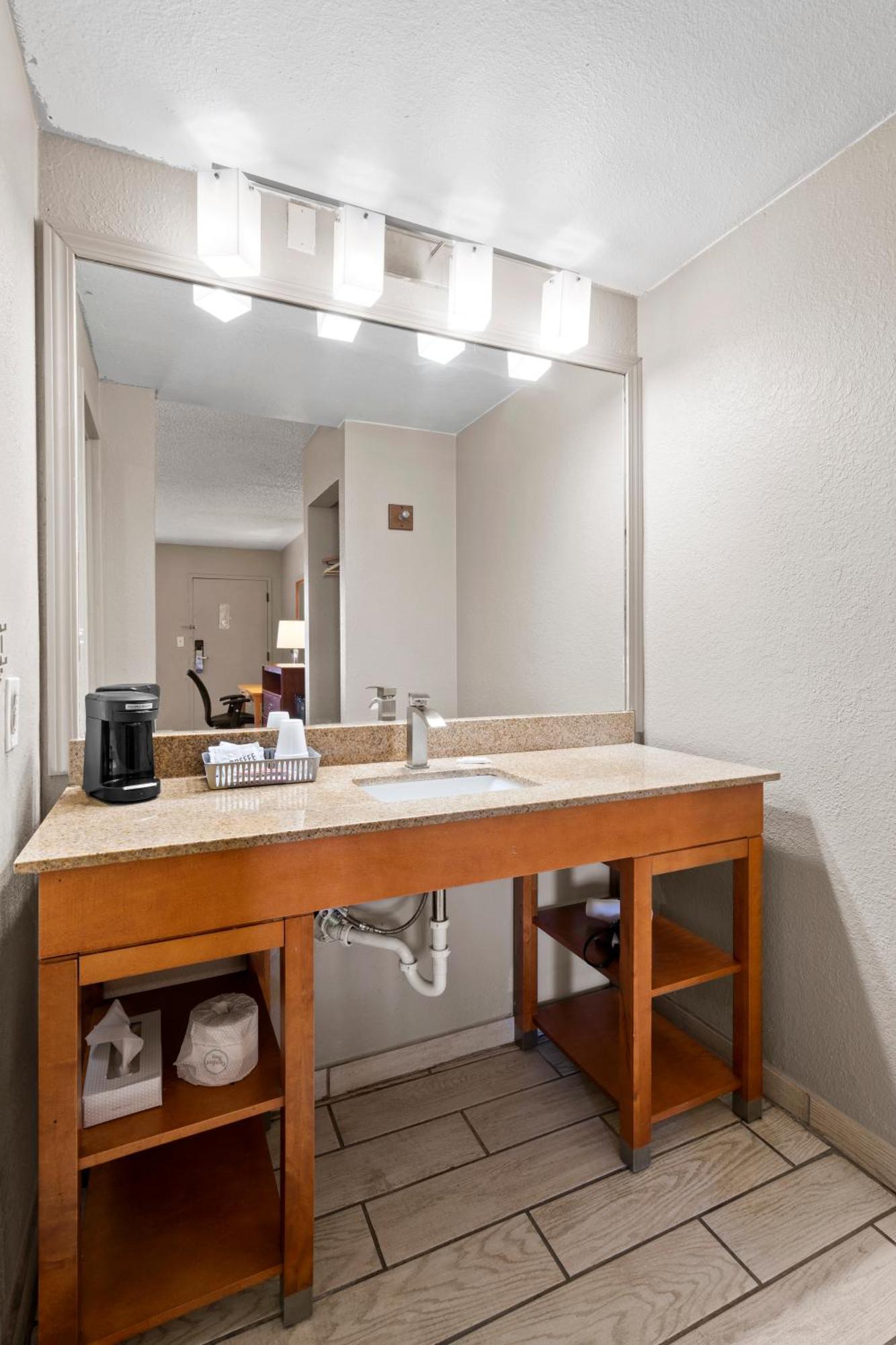 Travelodge By Wyndham Pueblo Luaran gambar
